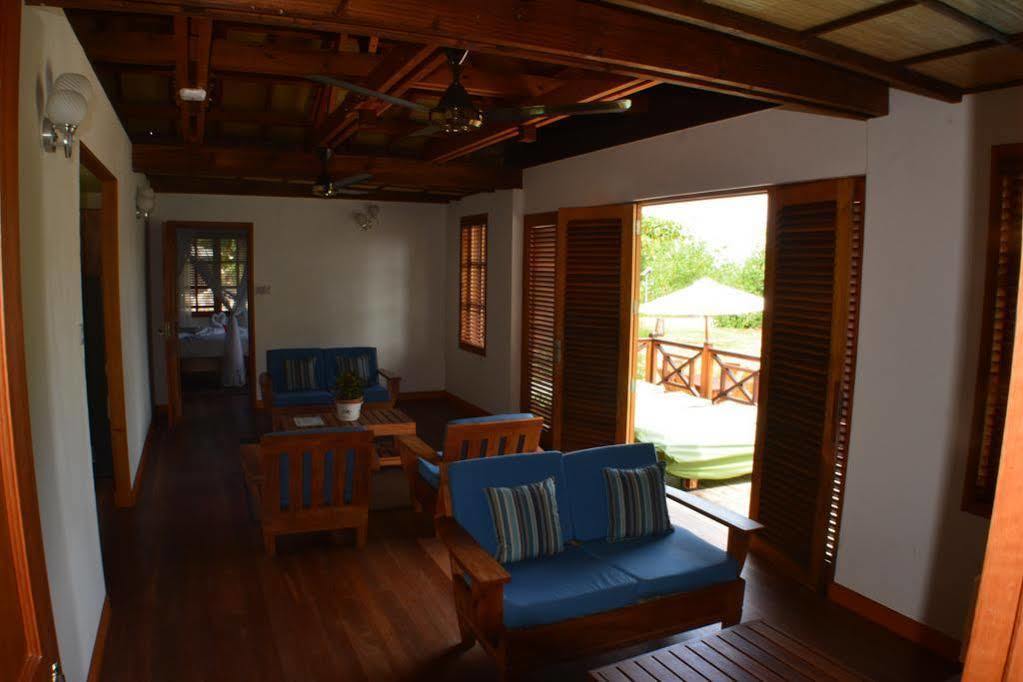 Heliconia Grove Villa Anse Volbert Village  Luaran gambar